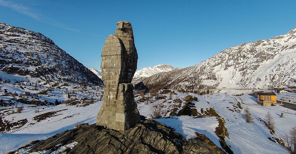 7915ac4561f7a586 78b9ea119fc1ef0c 3